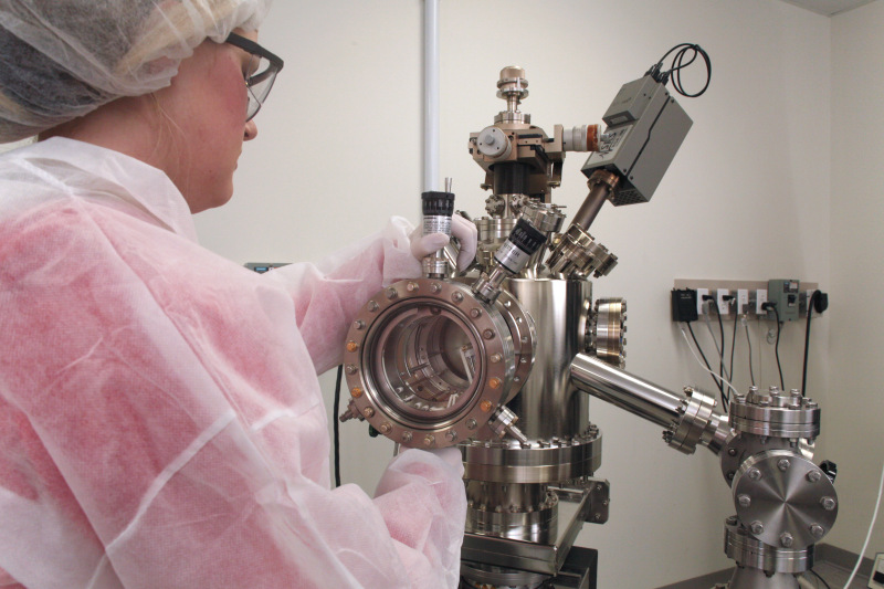 Installing optics for LEED (Low Energy Electron Diffraction) & AES (Auger Electron) Spectroscopy in a UHV (Ultra High Vacuum) system