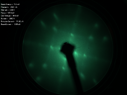 SOS (100) 0.6 &micro;m - LEED Pattern 70 eV