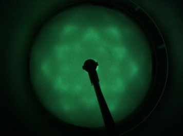 Ti / AlN / Si (0001) - LEED Pattern 230 eV