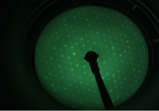 YIG - LEED Pattern 100 eV